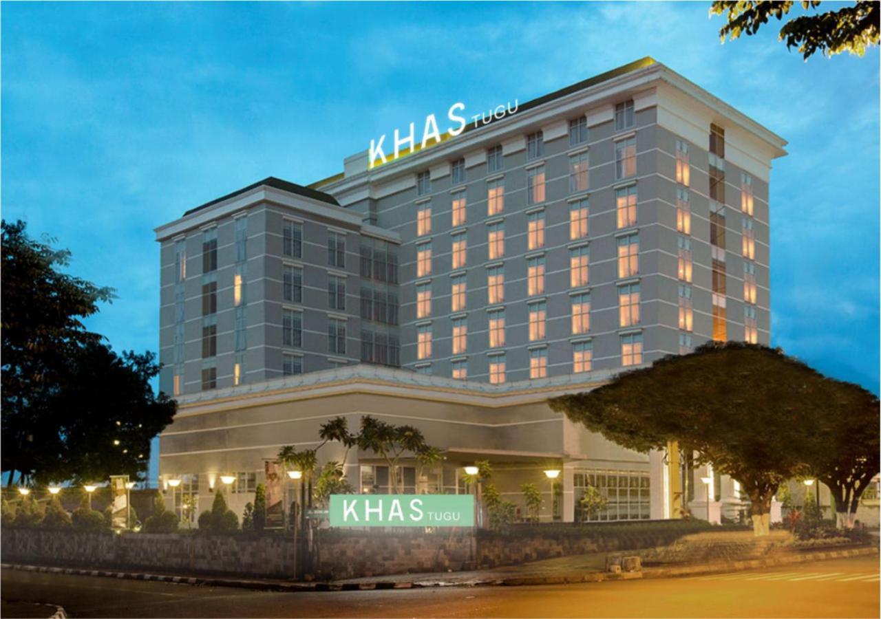 Khas Tugu Hotel Γιογκιακάρτα Εξωτερικό φωτογραφία