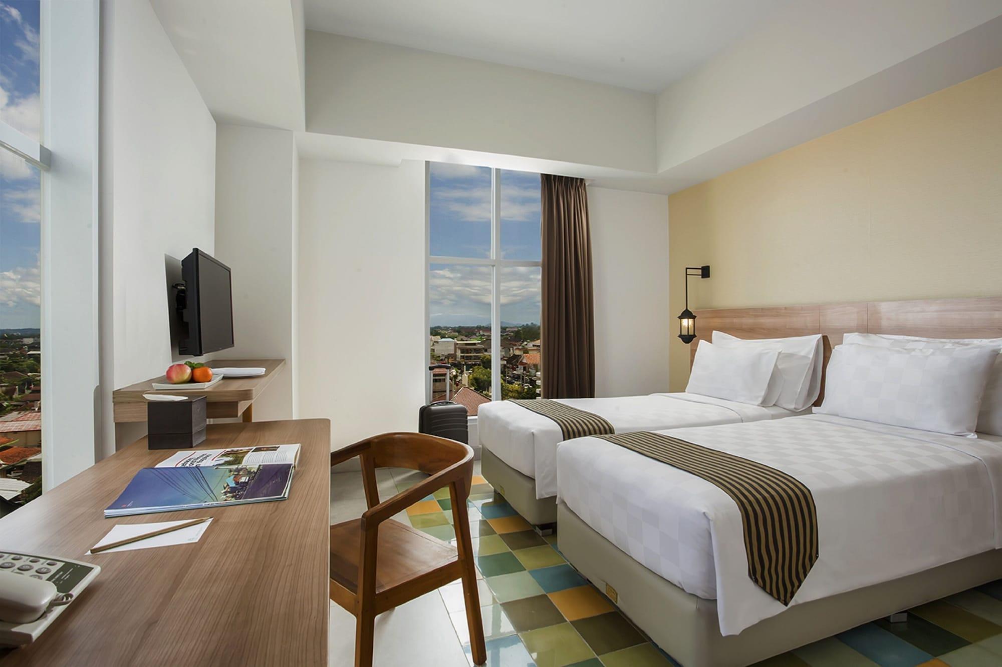 Khas Tugu Hotel Γιογκιακάρτα Εξωτερικό φωτογραφία