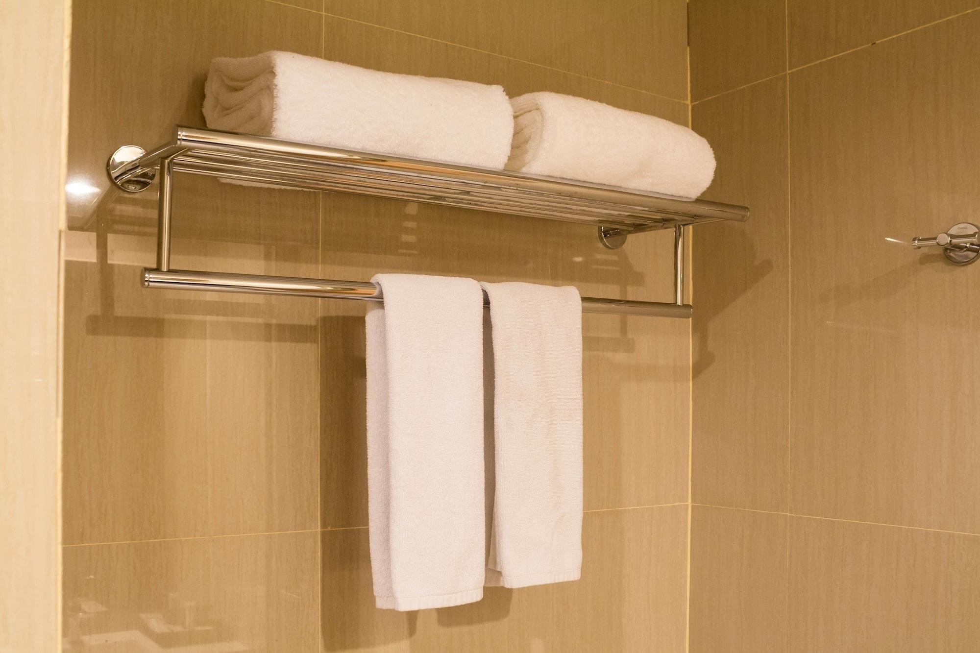Khas Tugu Hotel Γιογκιακάρτα Εξωτερικό φωτογραφία