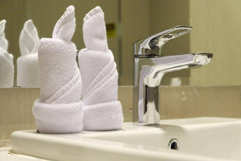 Khas Tugu Hotel Γιογκιακάρτα Εξωτερικό φωτογραφία